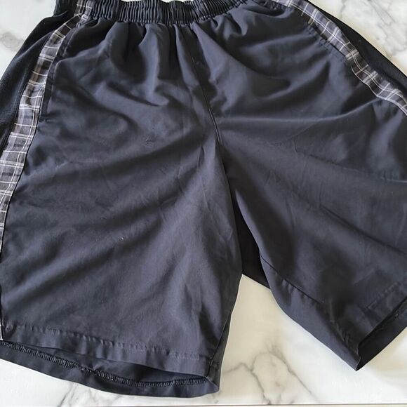 Under Armor Athletic Shorts Sz. Small - Picture 1 of 10